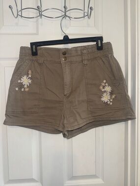 Arizona Jean Company Embroidered Daisy High-Waist Shorts - Taupe